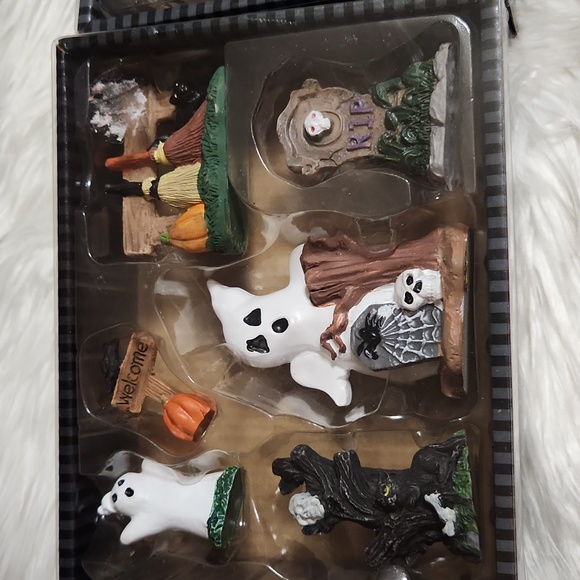 BNIB 2 sets of 6pk Halloween accessories for villages-12 accessories total - Picture 2 of 3
